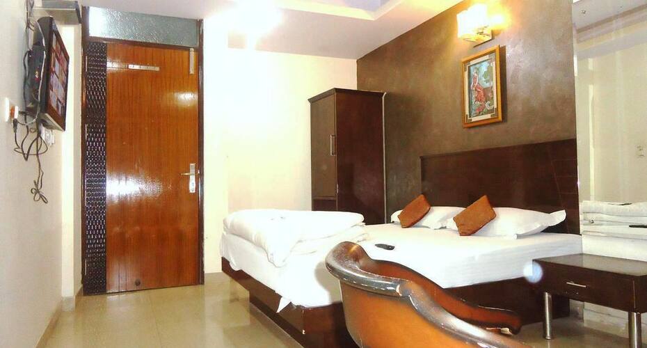 Hotel Udhav Palace, New Delhi 1